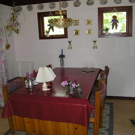 Three-bedroom Holiday In * Hals