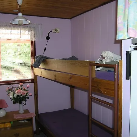 Three-bedroom Holiday In * Hals