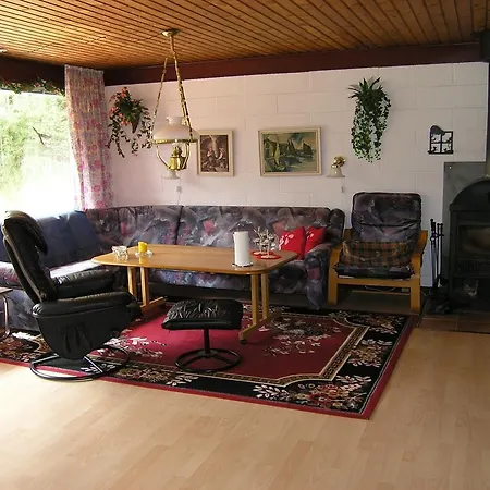 Three-bedroom Holiday In * Hals